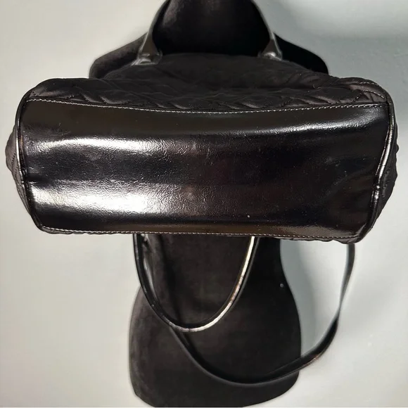 Vera Bradley Black Quilted Handbag - Picture 4 of 4